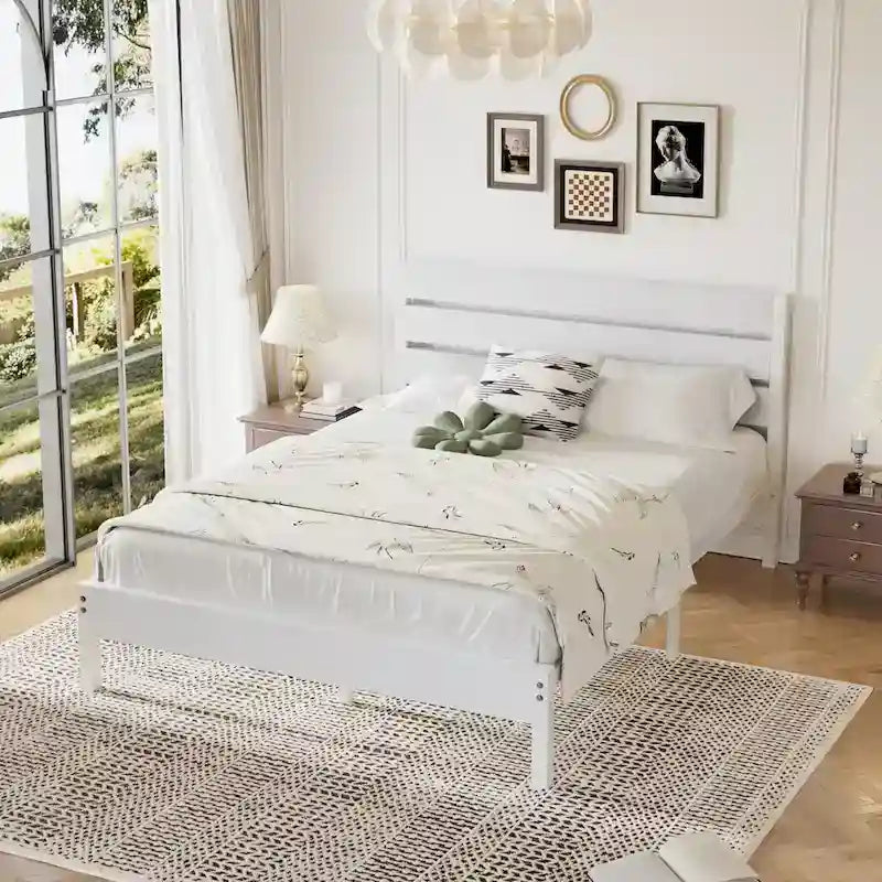 Struttura letto rustica con piattaforma, testiera in legno e doghe in metallo
